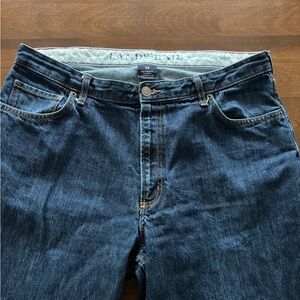 Lands End Men’s Relaxed Fit Slightly Tapered Leg Jeans - Size 38 - Preowned EUC